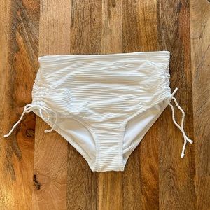 Kona Sol White High-Waist Cinch Side Swim Bottoms, Large